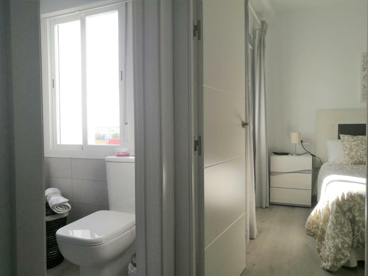 Piso Con Terraza Y Vistas Espectaculares Apartment การ์โมนา ภายนอก รูปภาพ